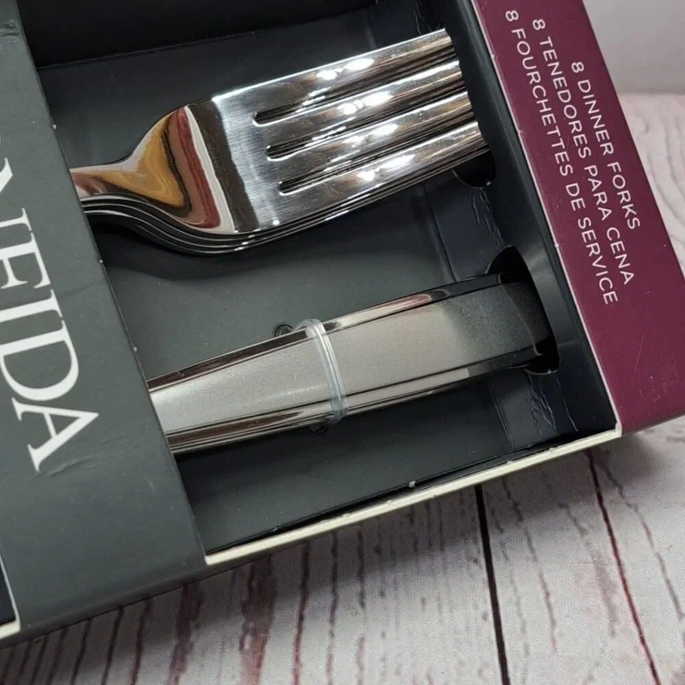 New Oneida Jordan Frosted Stainless Silverware 8pc‎  Dinner Forks 7.5”